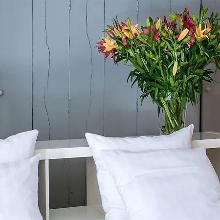 Short Group - Museum Quarter Area * Amsterdam